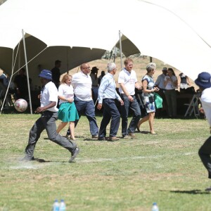 Le prince Harry le 26 novembre 2015 lors de sa visite au foyer pour enfants Mamohato de l'association Sentebale, au Lésotho.