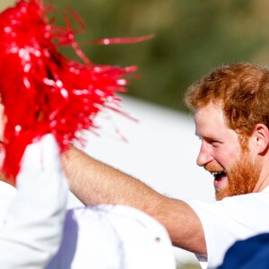 Le prince Harry en visite au foyer pour enfants Mamohato à Maseru, au Lesotho, le 26 novembre 2015