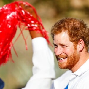 Le prince Harry en visite au foyer pour enfants Mamohato à Maseru, au Lesotho, le 26 novembre 2015