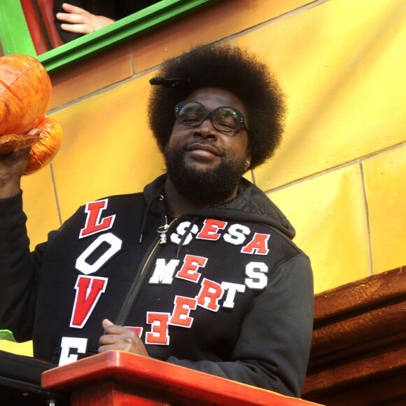 Questlove participe à la parade de Thanksgiving à New York le 26 novembre 2015.