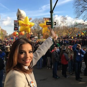 Eva Longoria lors de la 89e parade annuelle de Thanksgiving à New York, le 26 novembre 2015.