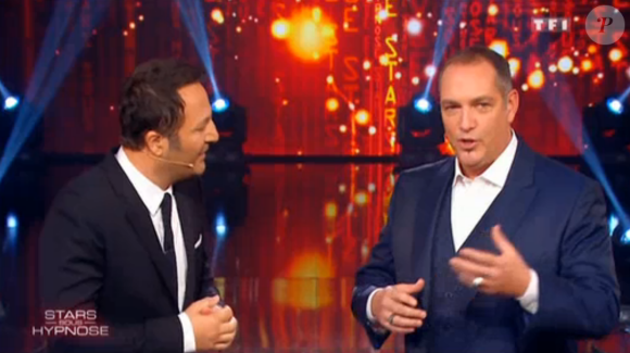 Arthur et Messmer, dans Stars sous hypnose sur TF1, le vendredi 27 novembre 2015.