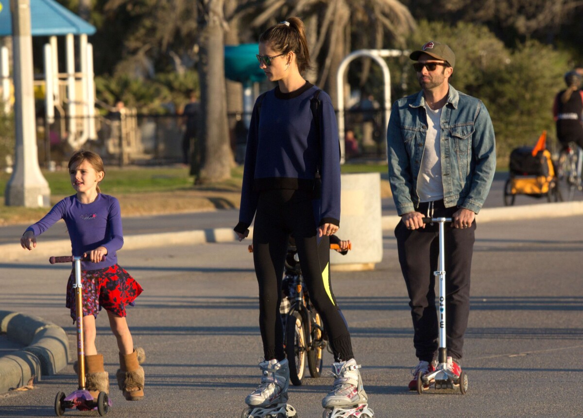 Photo : Alessandra Ambrosio et son mari Jamie Mazur sont allés faire du