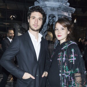 Jérémie Elkaïm et sa compagne Anaïs Demoustier (enceinte) à Rome, le 1er décembre 2015.