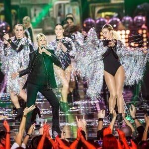 Exclusif - La chanteuse Dorothée, lors du concert événement Bercy fête ses 30 ans, diffusé le 4 décembre 2015 sur TF1. © Veeren/Moreau