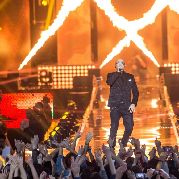 Exclusif - Pascal Obispo, lors du concert événement Bercy fête ses 30 ans, diffusé le 4 décembre 2015 sur TF1. © Veeren/Moreau