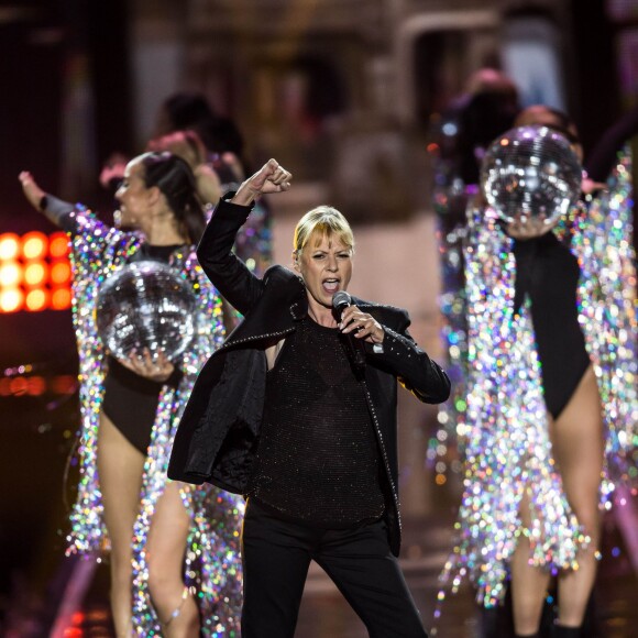 Exclusif - La chanteuse Dorothée, lors du concert événement Bercy fête ses 30 ans, diffusé le 4 décembre 2015 sur TF1. © Veeren/Moreau