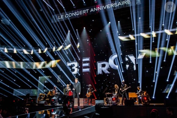 Exclusif - Johnny Hallyday, lors du concert événement Bercy fête ses 30 ans, diffusé le 4 décembre 2015 sur TF1. © Veeren/Moreau