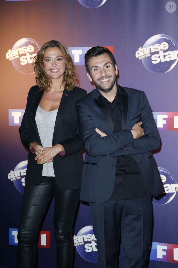 Laurent Ournac et Sandrine Quétier (animateurs de l'émission) - Photocall "Danse avec les stars 6" devant TF1 à Boulogne-Billancourt, le 7 octobre 2015.