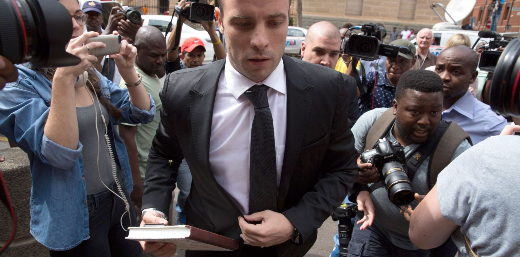 Oscar Pistorius De La Gloire Au Meurtre Oscar Pistorius : Condamné pour meurtre, il échappe à la prison