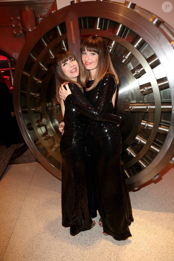 Le groupe Brigitte (Sylvie Hoarau et Aurélie Saada) - Dîner LINK pour AIDES 2015 à l'Espace Vendôme à Paris le 7 décembre 2015. © Dominique Jacovides