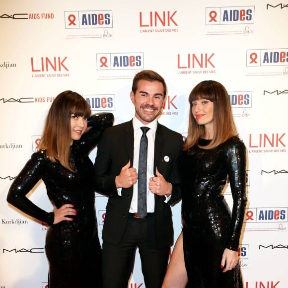 Aurélien Beaucamp (président de AIDES) entouré du groupe Brigitte (Sylvie Hoarau et Aurélie Saada) - Dîner LINK pour AIDES 2015 à l'Espace Vendôme à Paris le 7 décembre 2015. © Dominique Jacovides