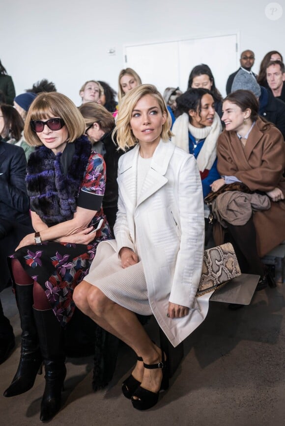Anna Wintour et Sienna Miller au défilé Calvin Klein Collection automne-hiver 2015-2016 à New York. Le 19 février 2015.