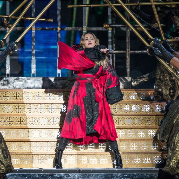 Concert de Madonna à l'AccorHotels Arena (Bercy) à Paris, le 9 décembre 2015.