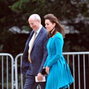 Catherine Kate Middleton, duchesse de Cambridge, quitte un centre de traitement des addictions à Wiltshire le 10 décembre 2015.