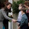 Catherine Kate Middleton, la duchesse de Cambridge visite un d'un centre contre l'addiction à Warminster, le 10 décembre 2015.