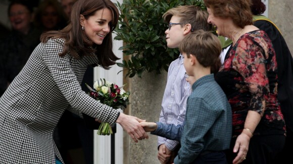 Kate Middleton : Marraine sublime, élégante et "particulièrement chaleureuse"