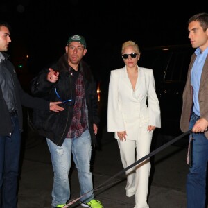 Lady Gaga arrive à l'aéroport de JFK à New York, le 9 décembre 2015 © CPA