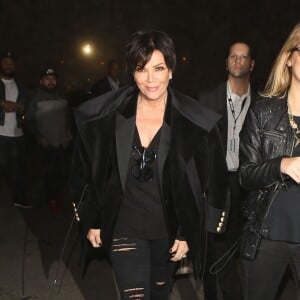 Kris Jenner se rend au concert de The Weeknd avec ses filles Khloe, Kourtney, Kendall and Kylie à Los Angeles, le 9 décembre 2015.