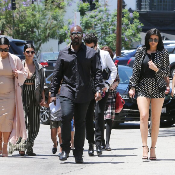 Le clan Kardashian (Kim Kardashian enceinte, Kourtney Kardashian et son fils Mason Disick, Kendall et Kylie Jenner, Kris Jenner et son compagnon Corey Gamble) va voir "The Phantom of the Opera" au Pantages Theatre à Hollywood, le 26 juillet 2015, pour fêter l'anniversaire de Mary Jo Shannon (née Campbell), la mère de Kris Jenner et grand-mère des filles Kardashian/Jenner.