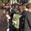Kourtney Kardashian, ses enfants Mason, Penelope et Reign Disick, Kanye et North West, Kris Jenner et Corey Gamble passent un après-midi à Disneyland. Anaheim, le 14 décembre 2015.