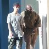 Exclusif - Justin Bieber est de retour à son hôtel avec Corey Gamble à Beverly Hills le 23 novembre 2015.
