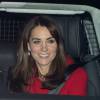 Kate Middleton repartant de Buckingham Palace après le repas de Noël familial organisé par la reine Elizabeth II, le 16 décembre 2015 à Londres.