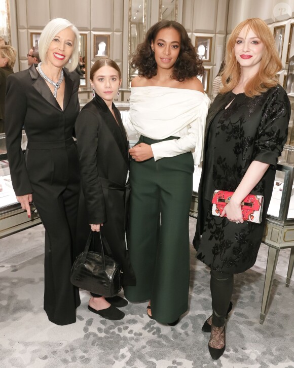 Linda Fargo, Ashley Olsen, Solange Knowles et Christina Hendricks assistent à la soirée de lancement de la collaboration entre Gemsfield et Bergdorf Goodman, dans le salon bijouterie du centre commercial. New York, le 15 décembre 2015.