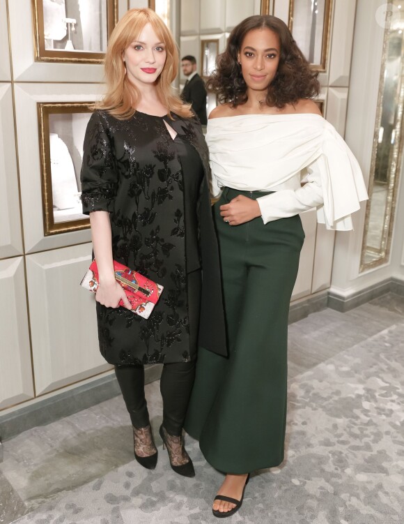 Christina Hendricks et Solange Knowles assistent à la soirée de lancement de la collaboration entre Gemsfield et Bergdorf Goodman, dans le salon bijouterie du centre commercial. New York, le 15 décembre 2015.