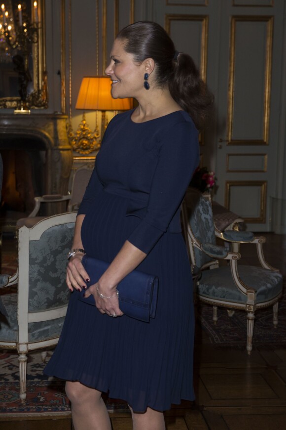La princesse Victoria de Suède, enceinte, lors de la réception du quartet du dialogue national en Tunisie, prix Nobel de la paix 2015, le 15 décembre 2015 à Stockholm