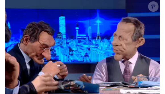 Les marionnettes de Jean-Pierre Pernaut et Patrick Poivre d'Arvor, dans les Guignols de l'Info sur Canal+, le lundi 14 décembre 2015.