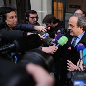 Michel Platini quitte le Tribunal Arbitral du Sport (TAS) à Lausanne le 8 décembre 2015 © Raphael Dufour