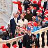 Le prince Albert II de Monaco et la princesse Charlene, en compagnie de Louis Ducruet et Camille Gottlieb, faisaient la distribution des cadeaux de Noël aux enfants monégasques au palais princier le 16 décembre 2015. © Bruno Bébert / Bestimage