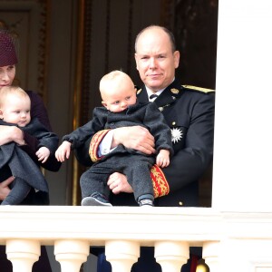 La princesse Charlene, sa fille la princesse Gabriella, le prince Albert II de Monaco et son fils le prince Jacques au balcon du palais lors de la Fête Nationale monégasque le 19 novembre 2015. © Dominique Jacovides / Bruno Bébert / Bestimage