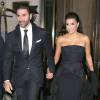 Eva Longoria et son petit-ami Jose Antonio Baston sortent de l'hôtel Ritz Carlton à New York, le 23 septembre 2014.