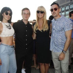 Ali Lohan (Aliana Lohan) avec ses frères Michael Lohan Jr., Cody Lohan, et leur mère Dina Lohan - Soirée "Ranbeeri Denim" (marque dont Ali Lohan est l'égérie) au rooftop Jimmy du James Hotel à New York, le 4 août 2015.