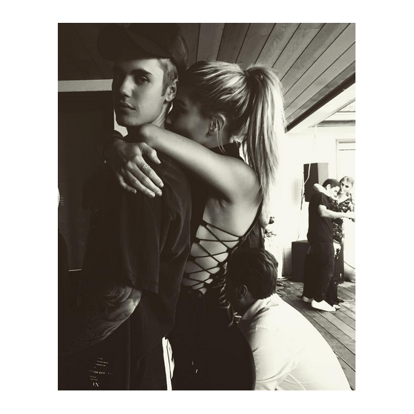 Justin Bieber et sa petite-amie supposée Hailey Baldwin / photo postée sur Instagram, le 1er janvier 2016.