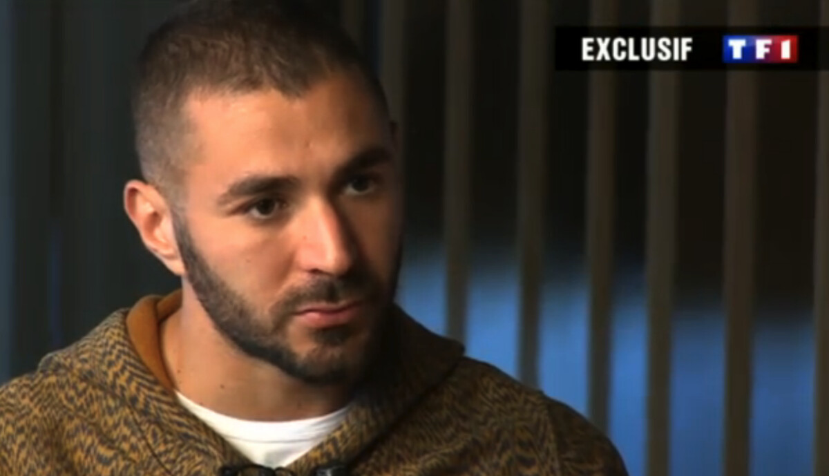 Photo : Karim Benzema en interview sur TF1 le 2 décembre 2015 au JT de ...