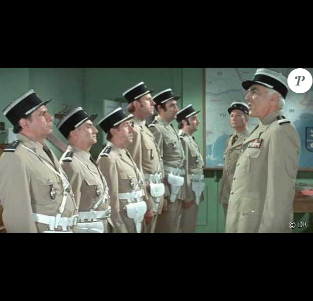 Yves Vincent, à droite, face aux Gendarmes de Saint Tropez, Louis de Funès et Michel Galabru.
