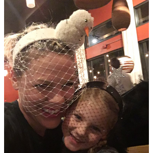 Pink et sa fille Willow. Photo postée sur Twitter, le 1er janvier 2016.