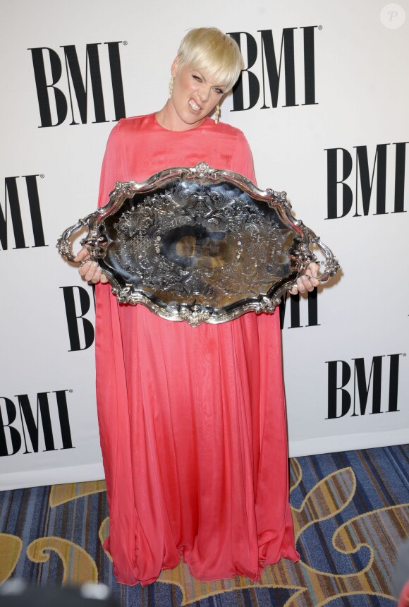 La chanteuse Pink - People au MBI Pop Music Awards à Los Angeles. Le 12 mai 2015