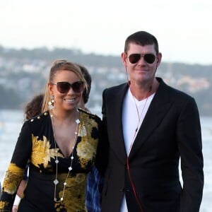 Exclusif - Mariah Carey, son compagnon James Packer et ses enfants Moroccan et Monroe sont arrivés à Sydney en Australie, avant de rejoindre Lachlan Murdoch (fils de l'homme d'affaires australo-américain Rupert Murdoch) et sa femme Sarah sur leur voilier de luxe de 42,6 mètres (le Sarissa) sur le port de Sydney pour une fête du jour de l'an le 1er janvier 2016.