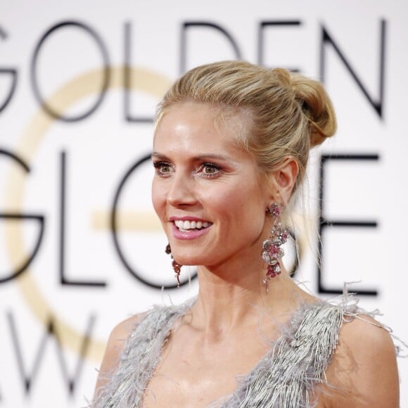 Heidi Klum dans une robe à plumes signée Marchesa - 73ème cérémonie annuelle des Golden Globe Awards à Beverly Hills, le 10 janvier 2016. © Olivier Borde/Bestimage