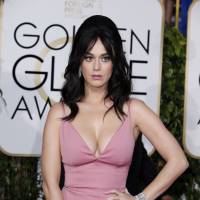 Katy Perry, Kirsten Dunst, J.Lo, bonne dose de sex-appeal aux Golden Globes