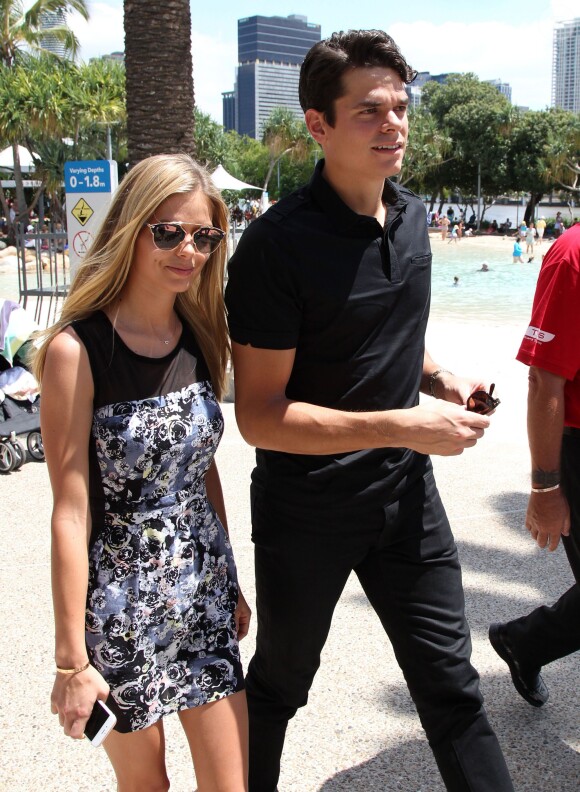 Danielle Knudson et son compagnon Milos Raonic arrivent pour la séance photo au lendemain de la victorie du Canadien en finale du tournoi de Brisbane au Queensland Tennis Centre de Brisbane, le 11 janvier 2016