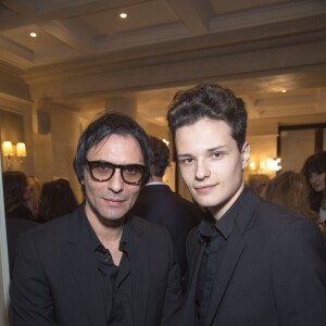 Samuel Benchetrit et son fils Jules Benchetrit - Soirée des Révélations César 2016 dans les salons de la maison Chaumet place Vendôme à Paris, le 11 janvier 2016.