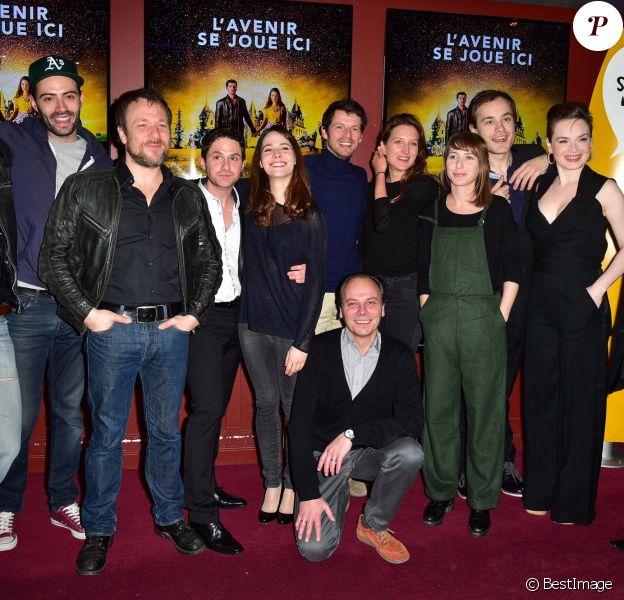 David Atrakchi, Jonathan Helpert, Jochen Hägele, Benjamin Wangermée, Esther Comar, Pierre Deladonchamps, Julia Piaton, Laura Boujenah, Maxime Dambrin, Julie Judd, Olivier Lliboutry, Pierre-Marie Schneider - Avant-première du film "House Of Time" au cinéma Pathé Wepler à Paris, le 11 janvier 2016. © Giancarlo Gorassini/Bestimage