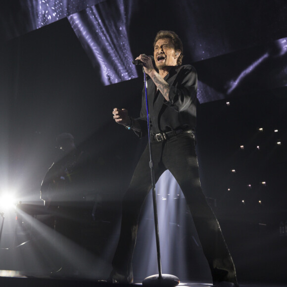 Exclusif - Johnny Hallyday en concert au Galaxie à Amnéville. Le 18 novembre 2015 © Cyril Moreau / Bestimage