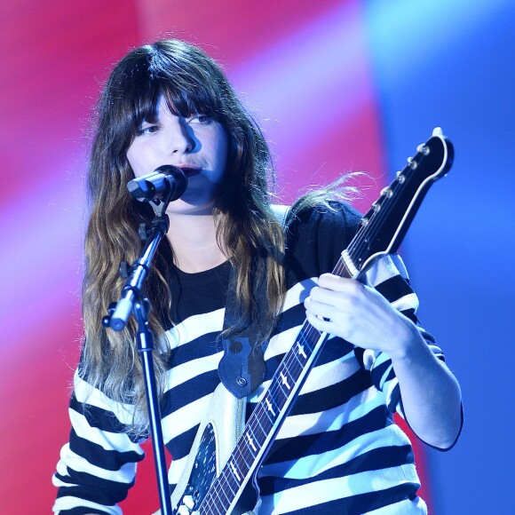 Lou Doillon - Enregistrement de l'émission "Vivement Dimanche" à Paris le 10 novembre 2015.