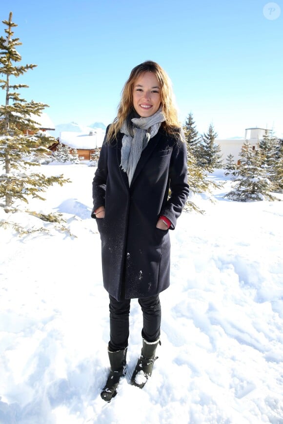 Elodie Fontan - Photocall du film "Babysitting 2" pendant le 19e festival international du film de comédie de L'Alpe d'Huez le 15 janvier 2016.